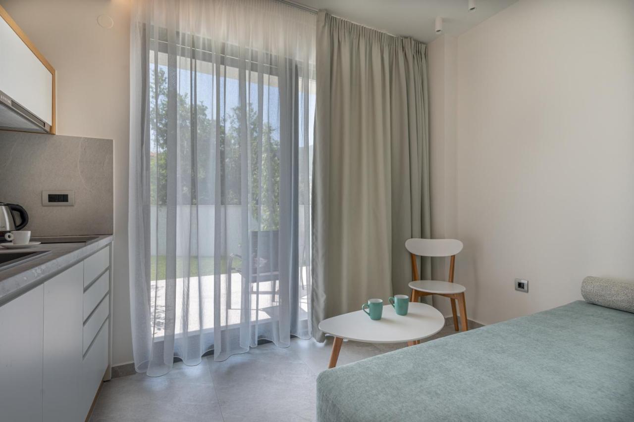 Mera Apartments Stavros  Eksteriør billede